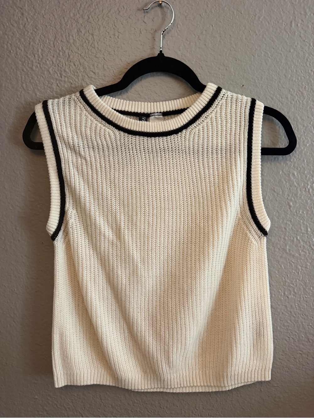 H&M Cream Knit Tank Top with Black Trim